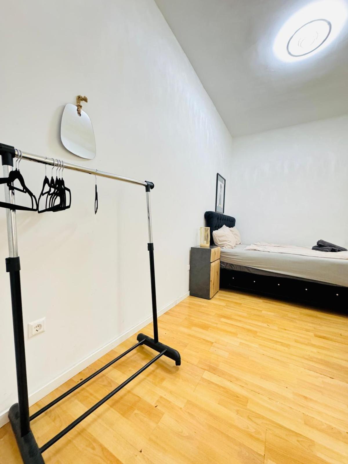 Comfy Rooms In A Shared Apt, 8Min To Rathausplatz Wenen Buitenkant foto