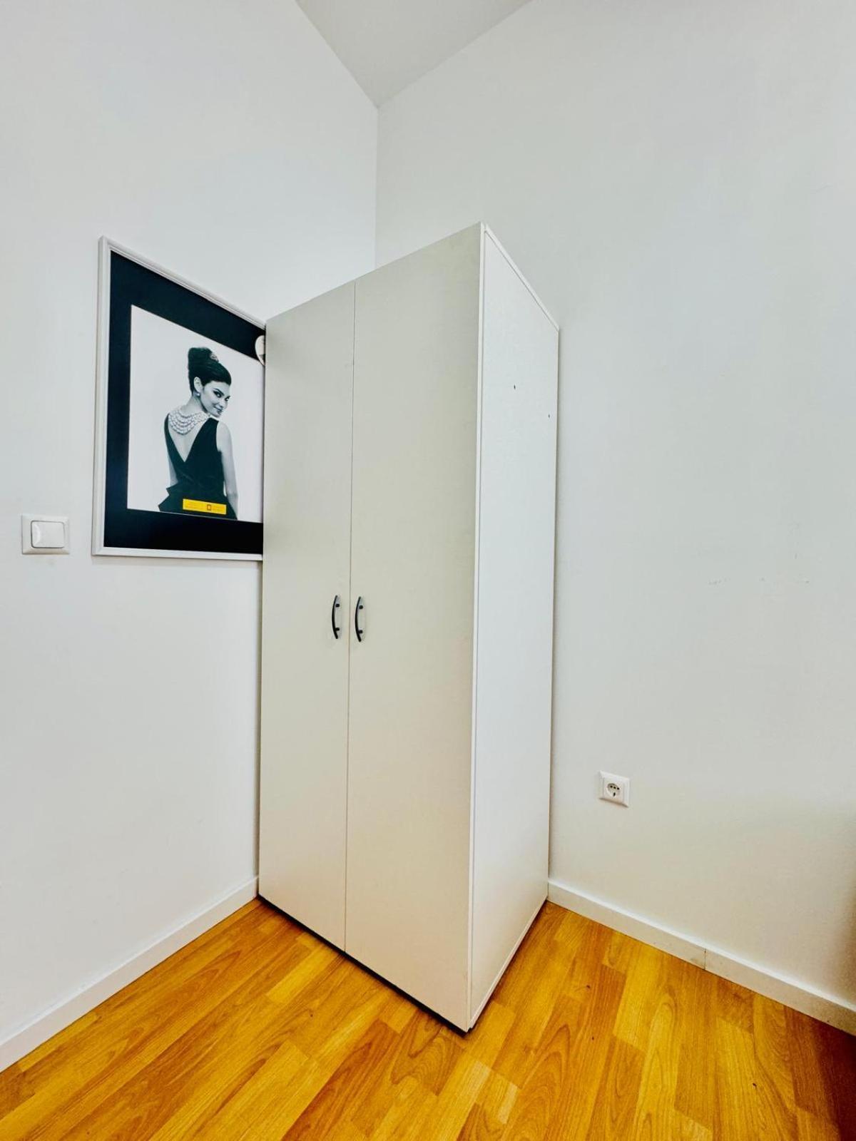 Comfy Rooms In A Shared Apt, 8Min To Rathausplatz Wenen Buitenkant foto