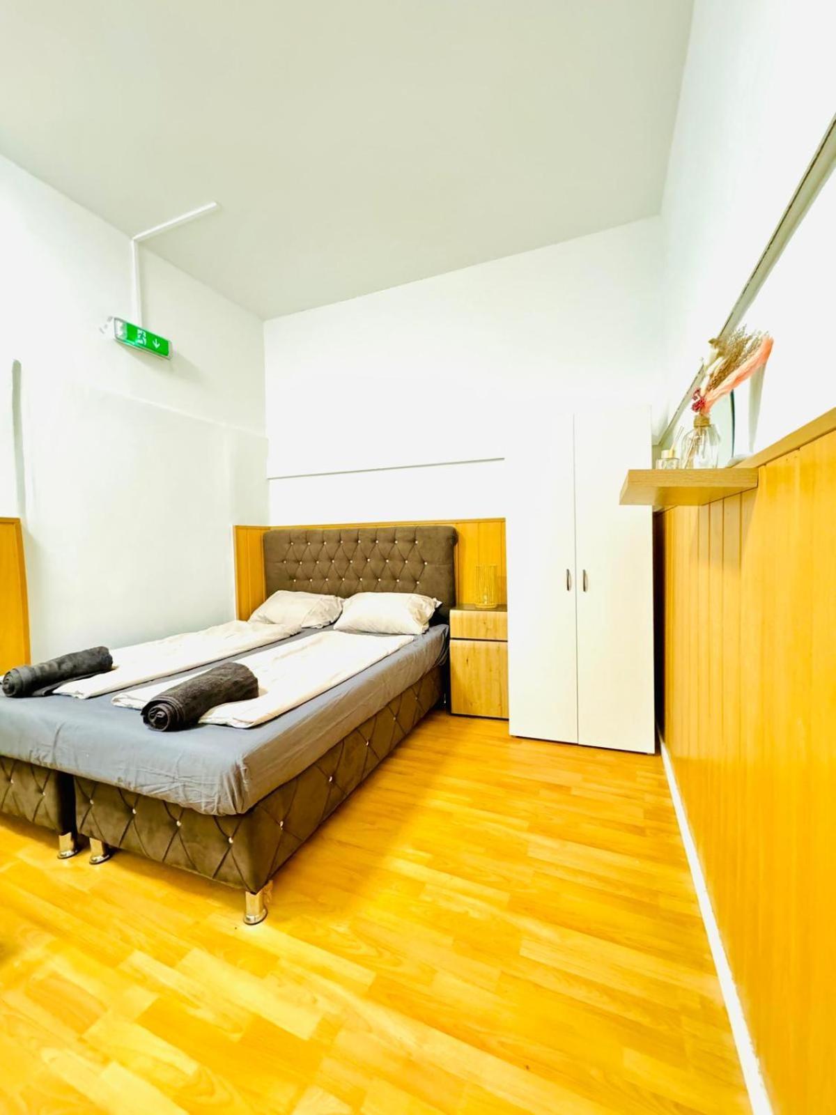 Comfy Rooms In A Shared Apt, 8Min To Rathausplatz Wenen Buitenkant foto