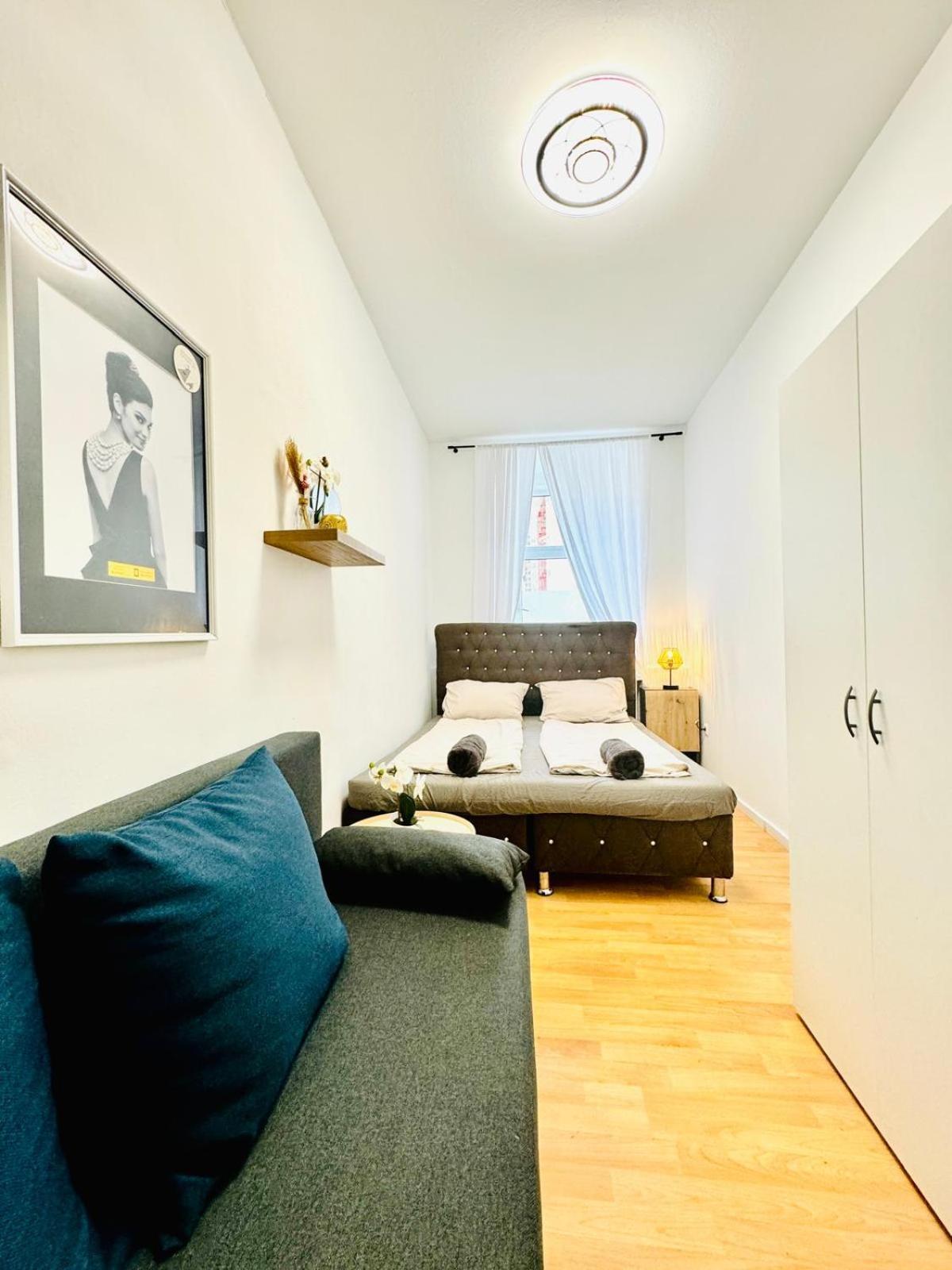 Comfy Rooms In A Shared Apt, 8Min To Rathausplatz Wenen Buitenkant foto