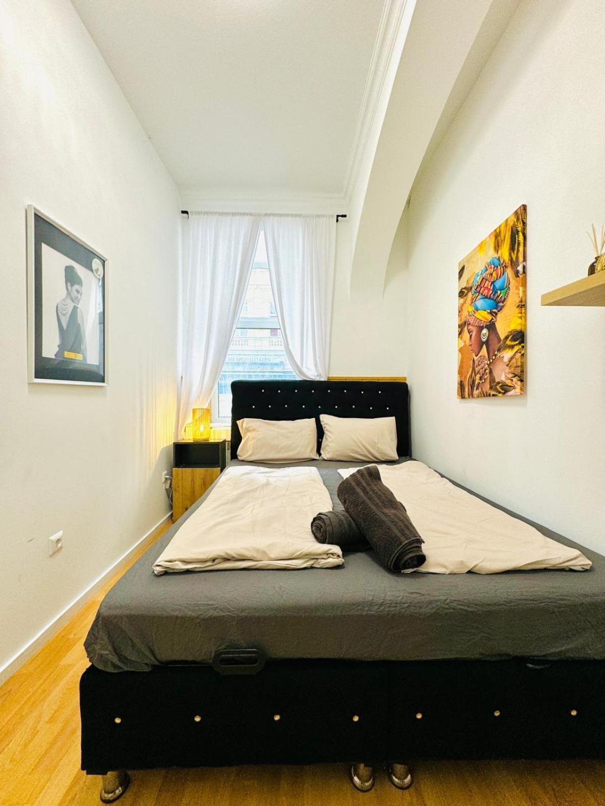 Comfy Rooms In A Shared Apt, 8Min To Rathausplatz Wenen Buitenkant foto