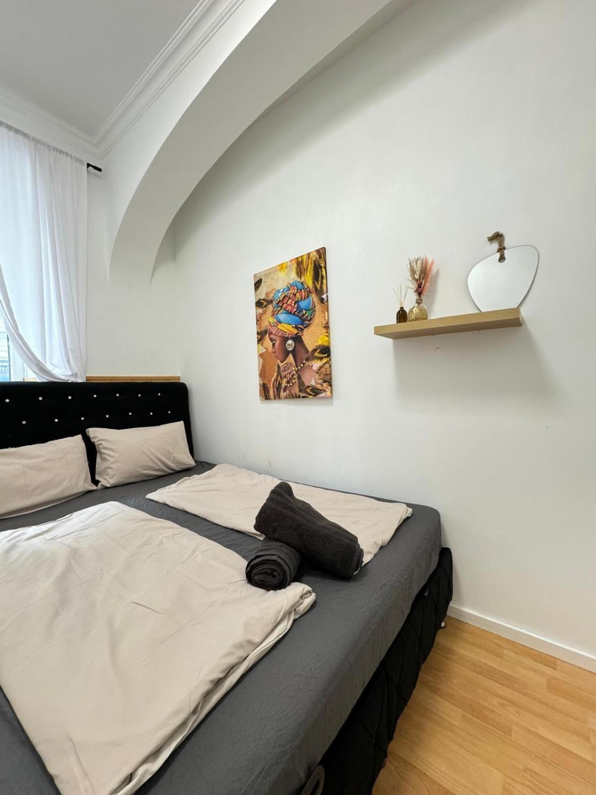 Comfy Rooms In A Shared Apt, 8Min To Rathausplatz Wenen Buitenkant foto