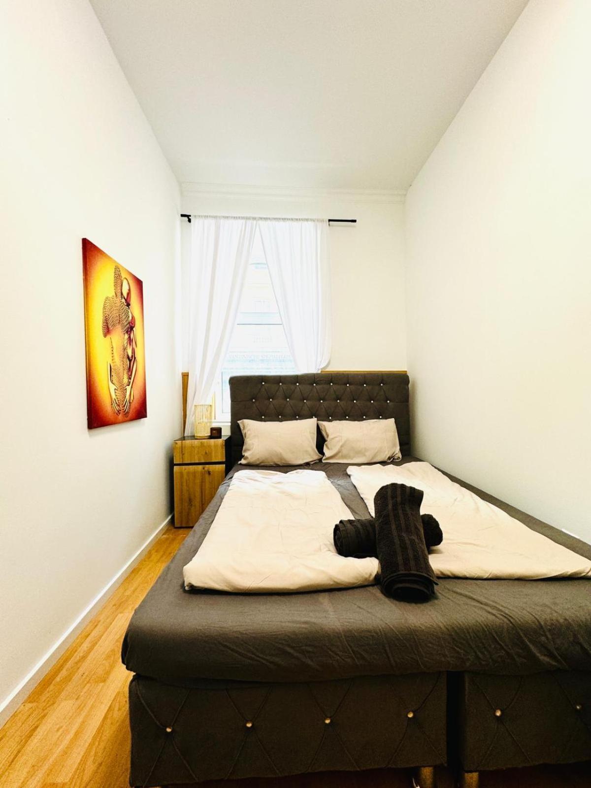 Comfy Rooms In A Shared Apt, 8Min To Rathausplatz Wenen Buitenkant foto