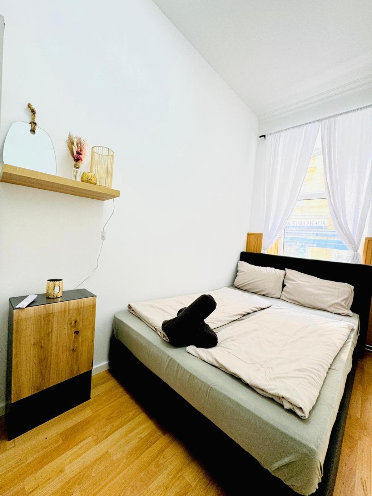 Comfy Rooms In A Shared Apt, 8Min To Rathausplatz Wenen Buitenkant foto