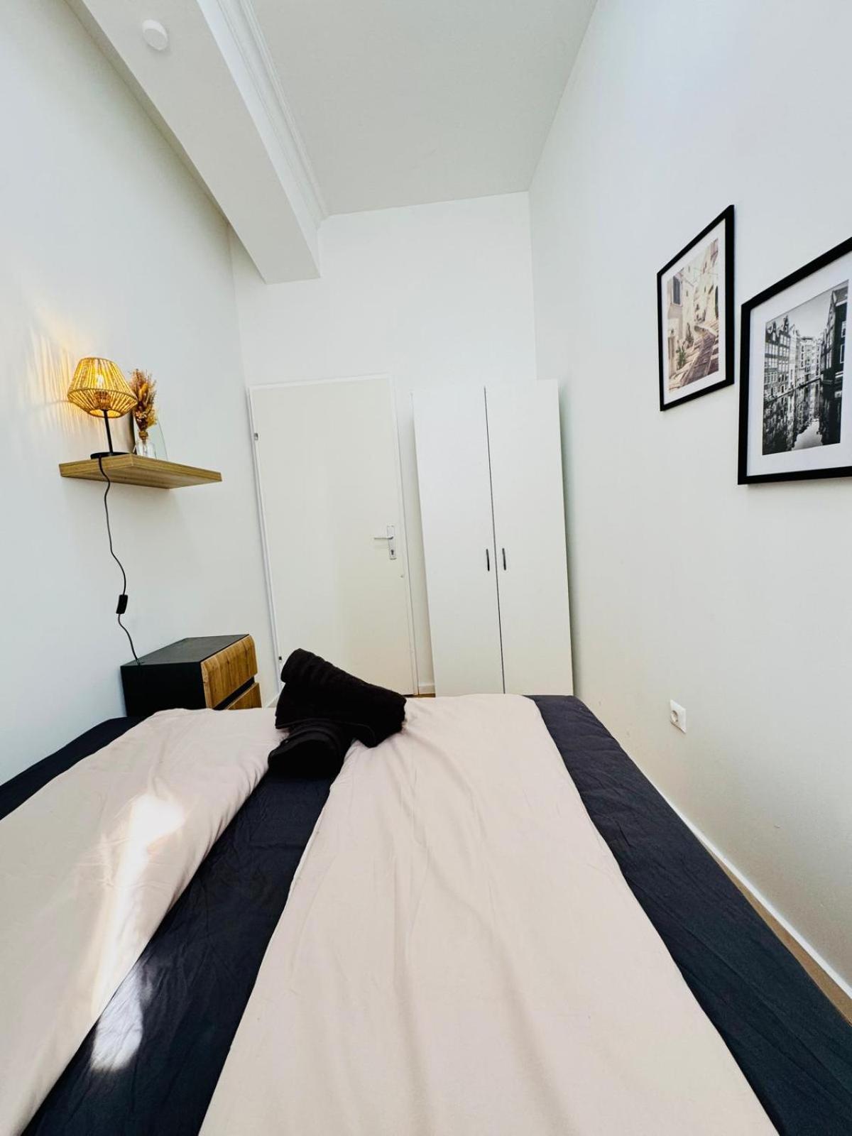 Comfy Rooms In A Shared Apt, 8Min To Rathausplatz Wenen Buitenkant foto