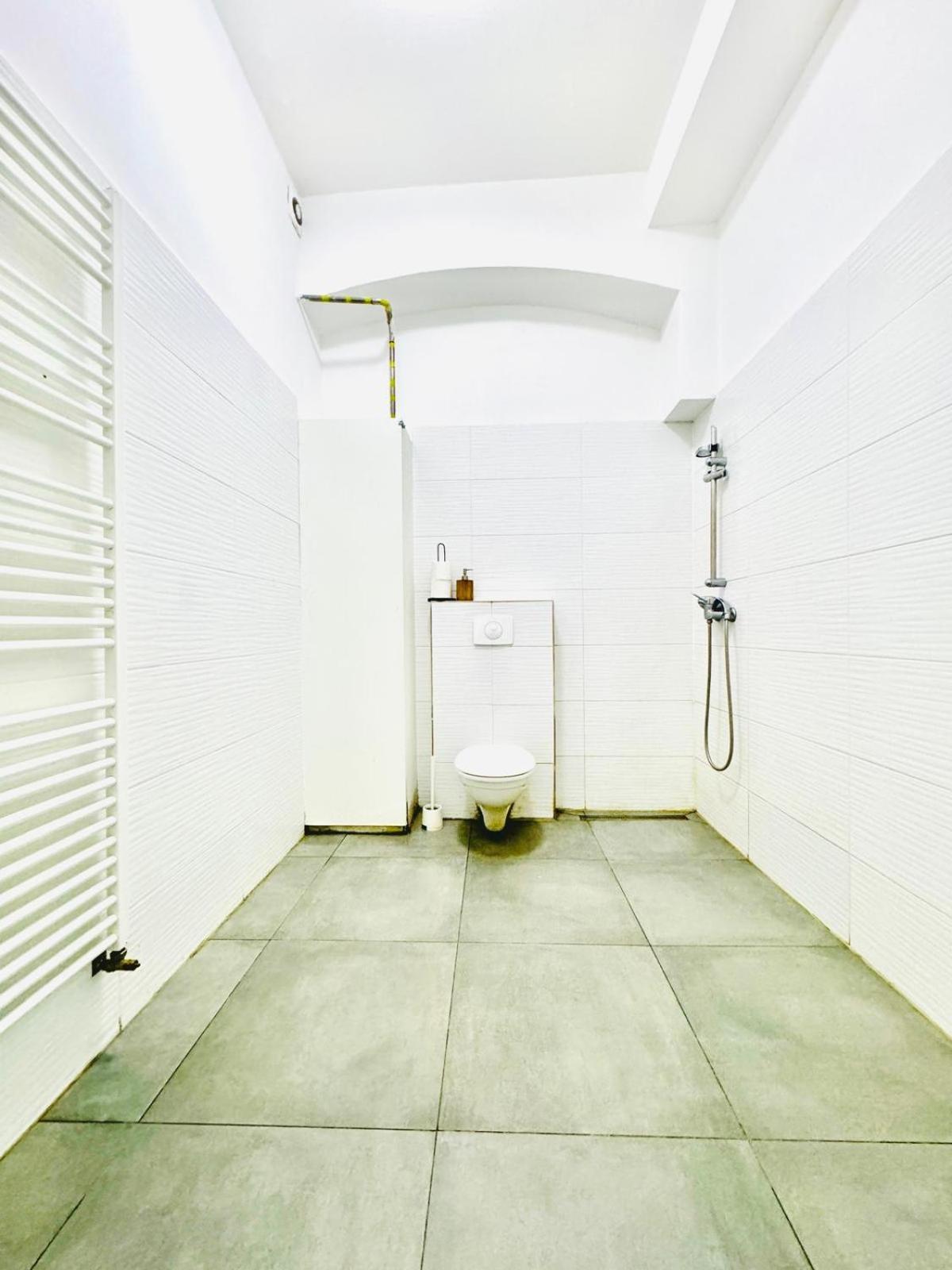 Comfy Rooms In A Shared Apt, 8Min To Rathausplatz Wenen Buitenkant foto